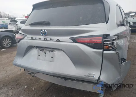 2021 Toyota Sienna Xle z USA, uszkodzony, nr VIN 5TDYSKFC6MS017110